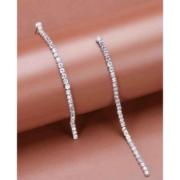 Rhinestone Chain Tassel Drop Stud Earrings - Picture 3 of 8